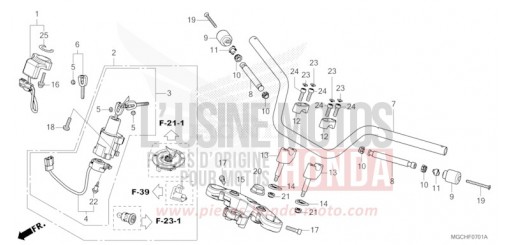 TUYAU DE GUIDON/PONT SUPERIEUR (CB1100CA/CAD/NA/NAD) CB1100CAH de 2017